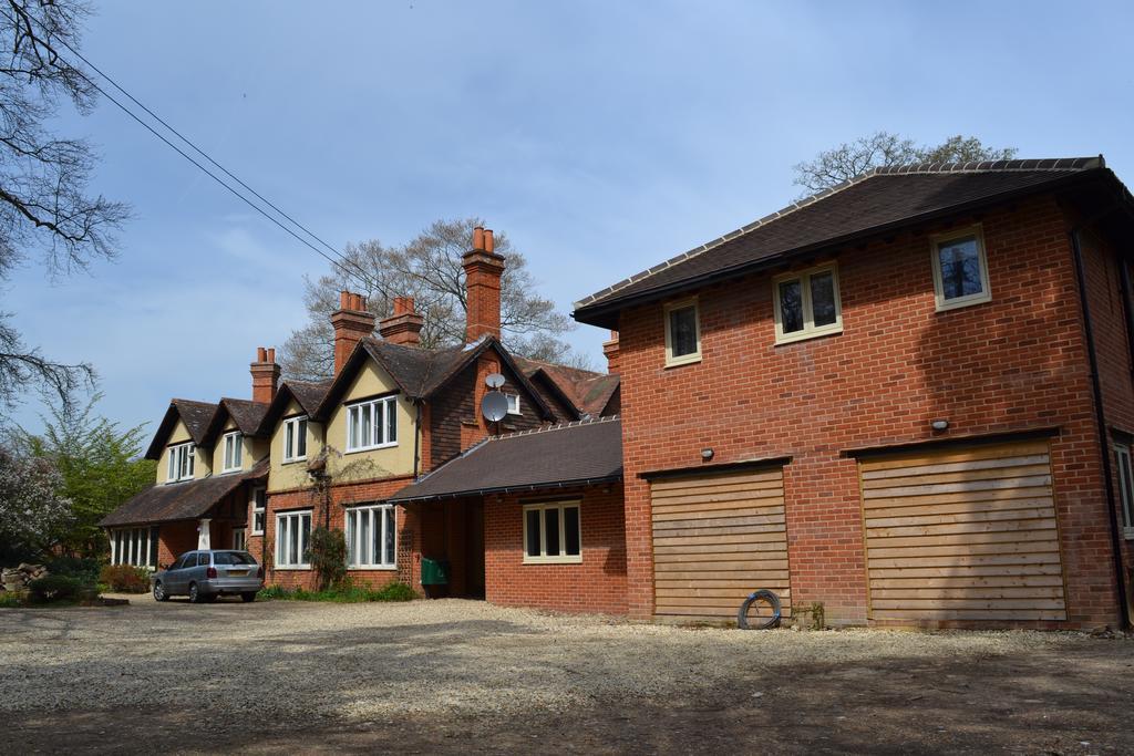 The Kingsley At Eversley Екстериор снимка